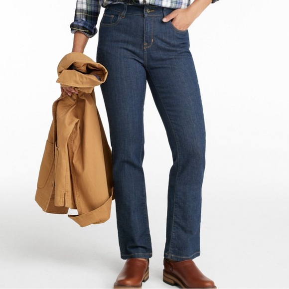 L.L. Bean Denim - L.L. Bean Classic Fit Straight Jeans | Dark Blue Wash | Size 12